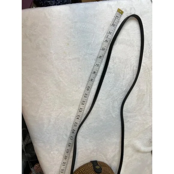 Crossbody Canteen Round Purse Woven Rattan Black Strap Boho Button Snap Roomy - Picture 8 of 8